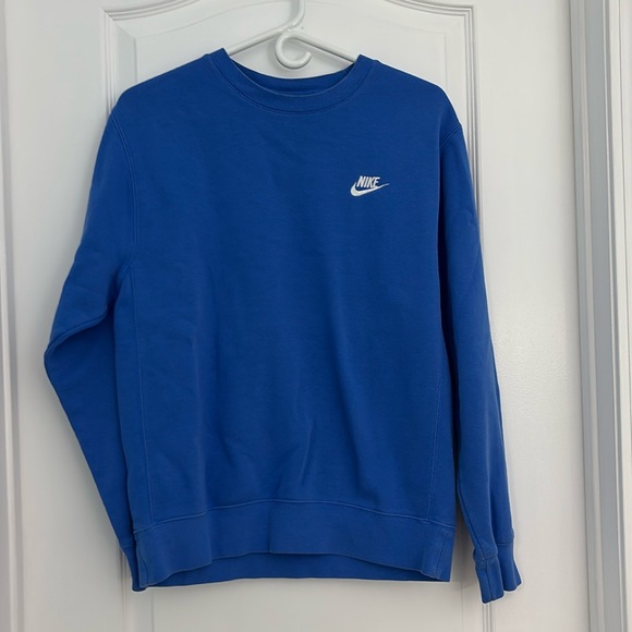 Nike crew neck sweatshirt, size small, in good condition - Picture 1 of 3